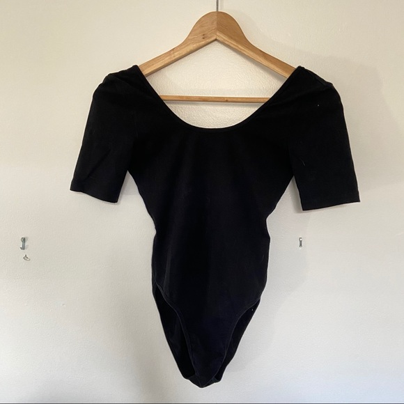 Scoop back top - Picture 2 of 4